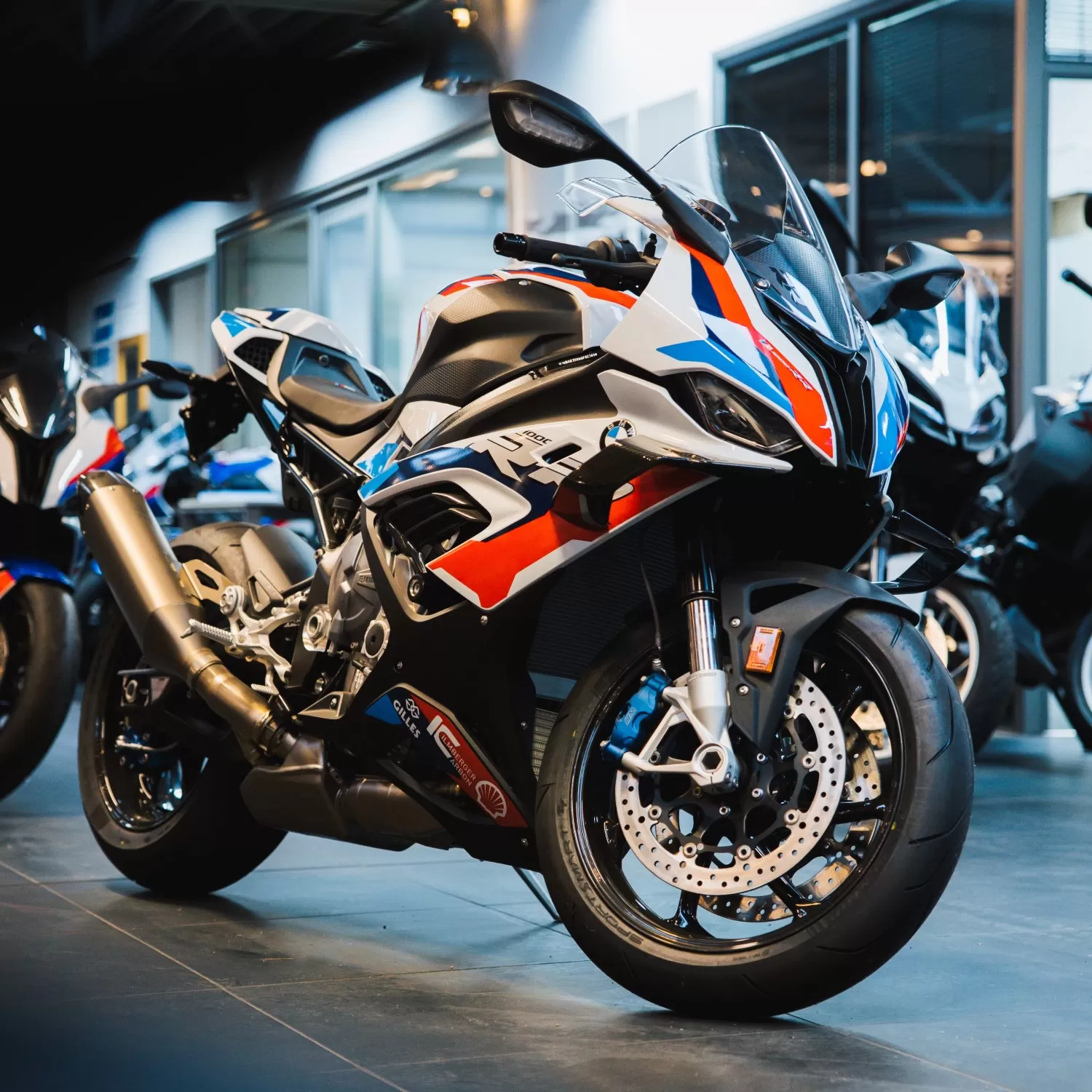BMW MOTORRAD HARLEY DAVIDSON TRIUMPH LIND