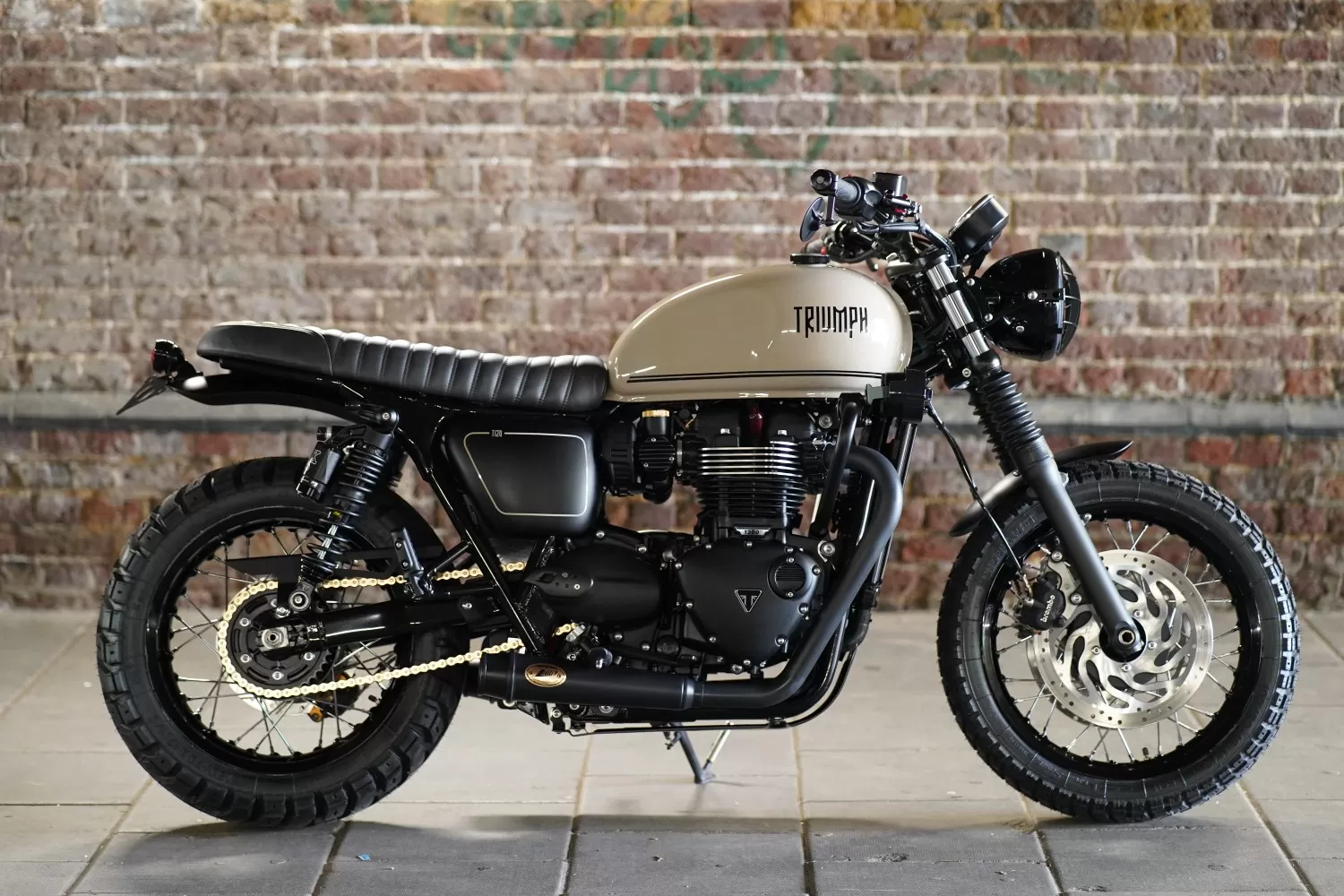 Custom Triumph Bonneville T120 Cino Triumph London Stockwell Design new