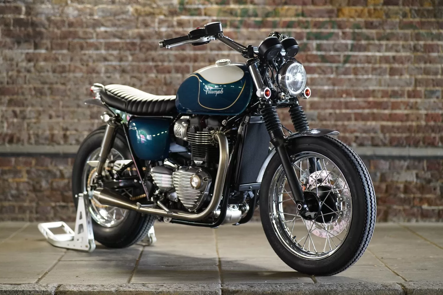 Custom Triumph Bonneville T100 Sunraiser Dougie McFly Triumph London Stockwell Design new