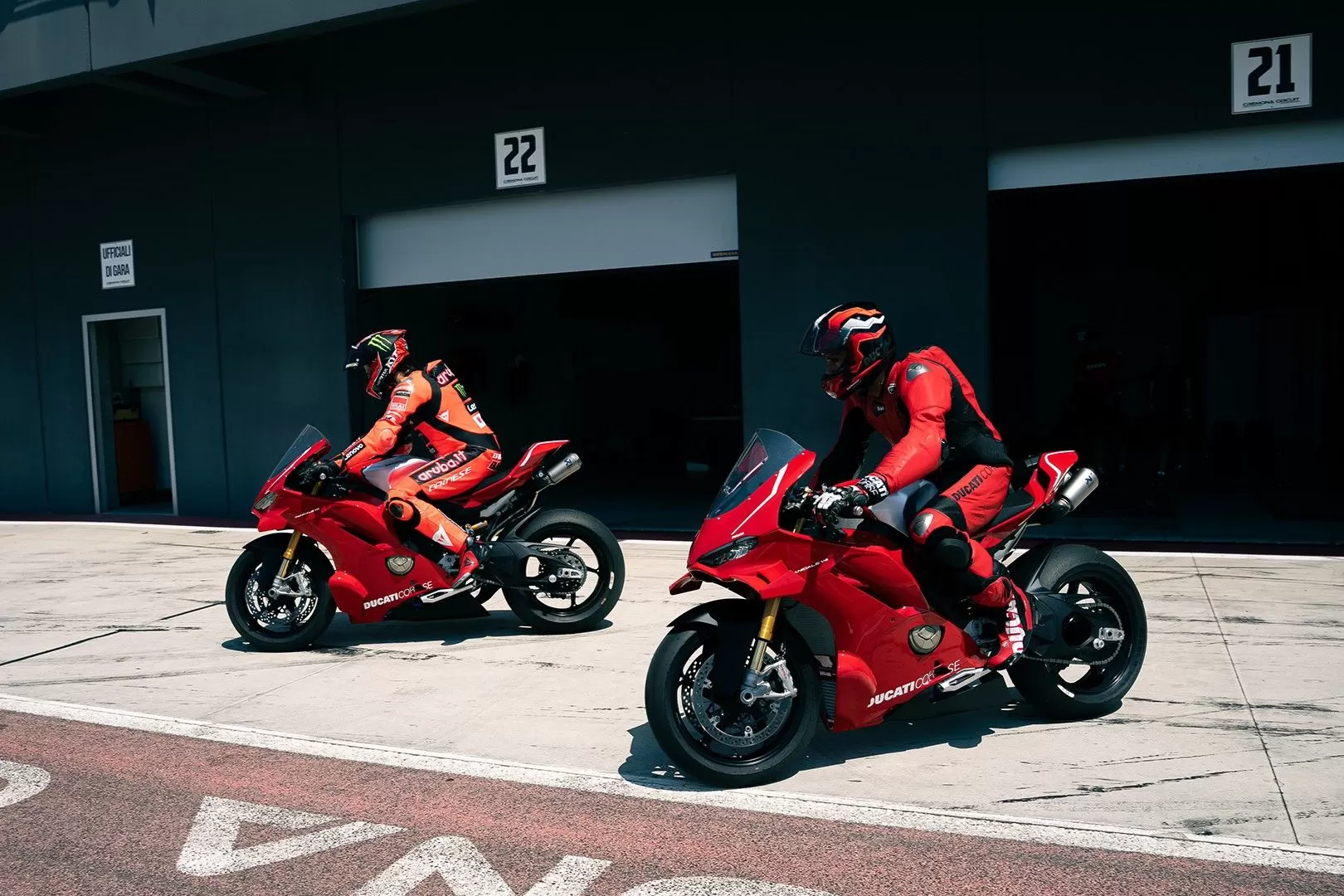 New Ducati Panigale V4 R London