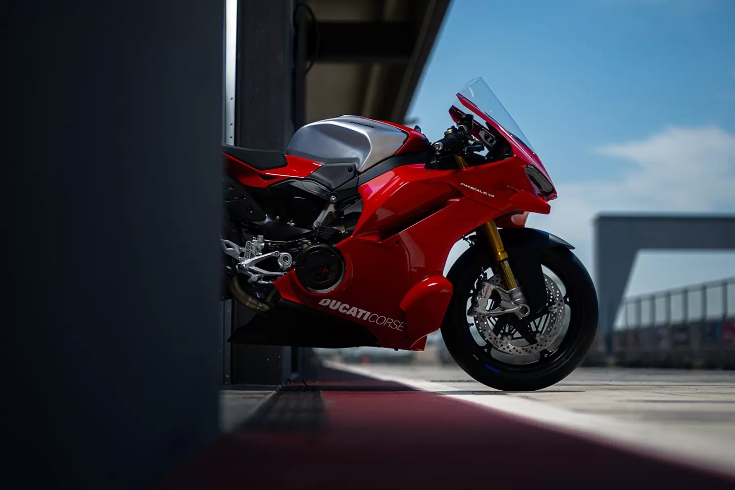 New Ducati Panigale V4 R London