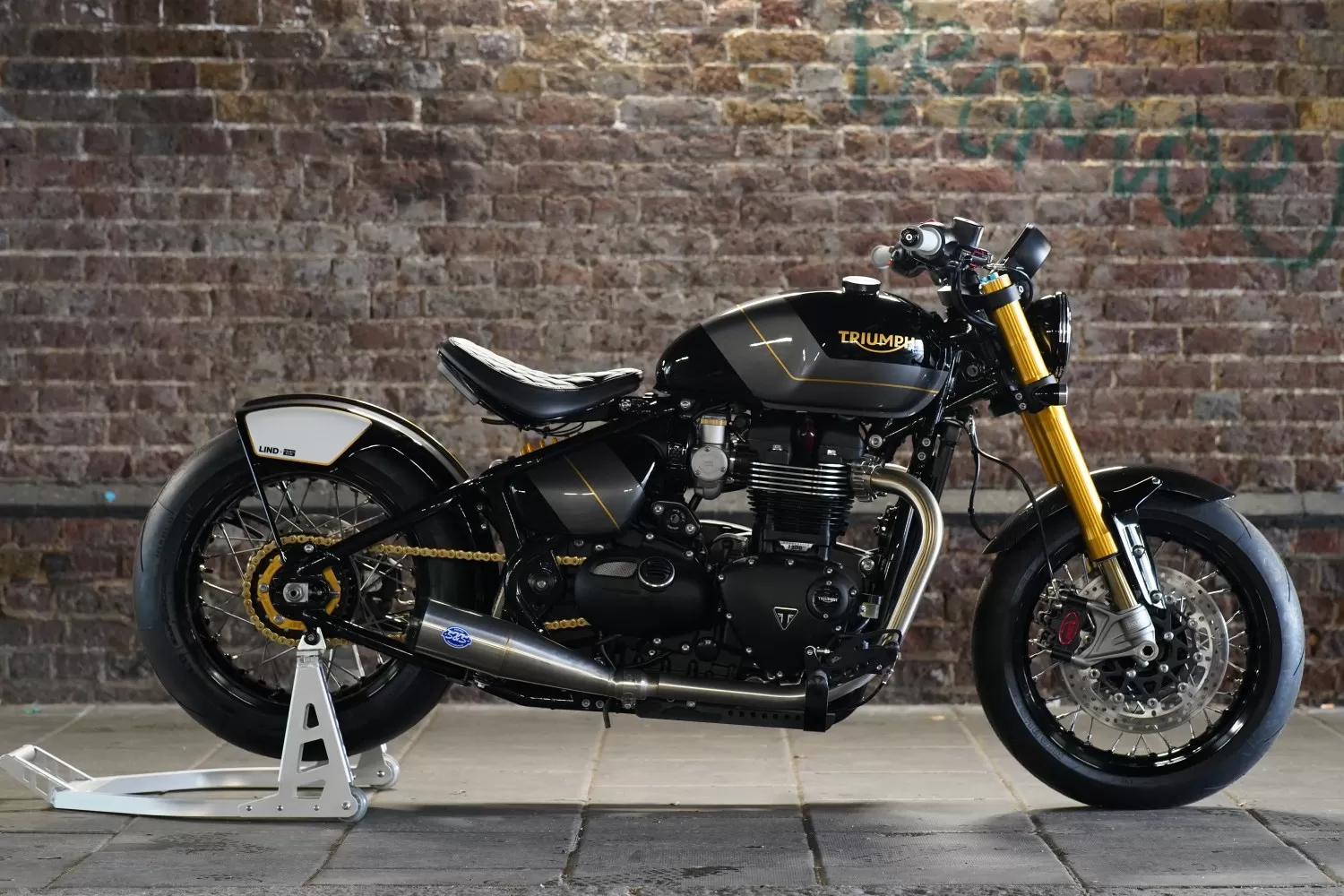 Custom Triumph Bobber RR Stockwell Design London