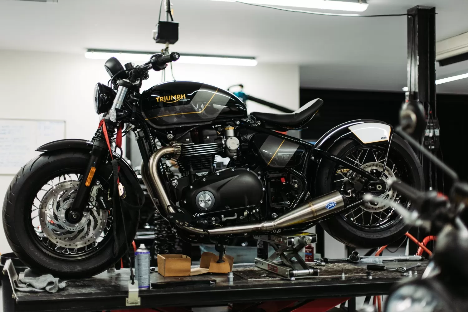 Custom Triumph Bobber RR Stockwell Design London West London Workshop