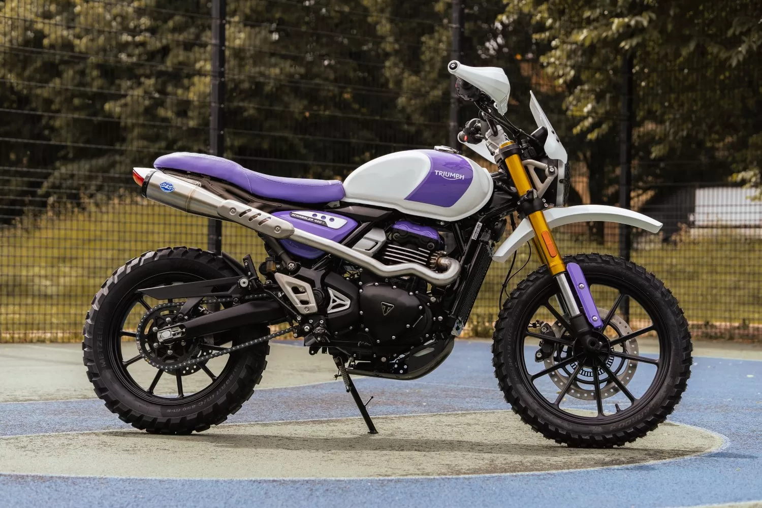 S&S Grand National Slip-On Prototype Exhaust on the custom Triumph Baja 400 X by Stockwell Design S&S Grand National Slip-On Prototype Exhaust on the custom Triumph Baja 400 X by Stockwell Design