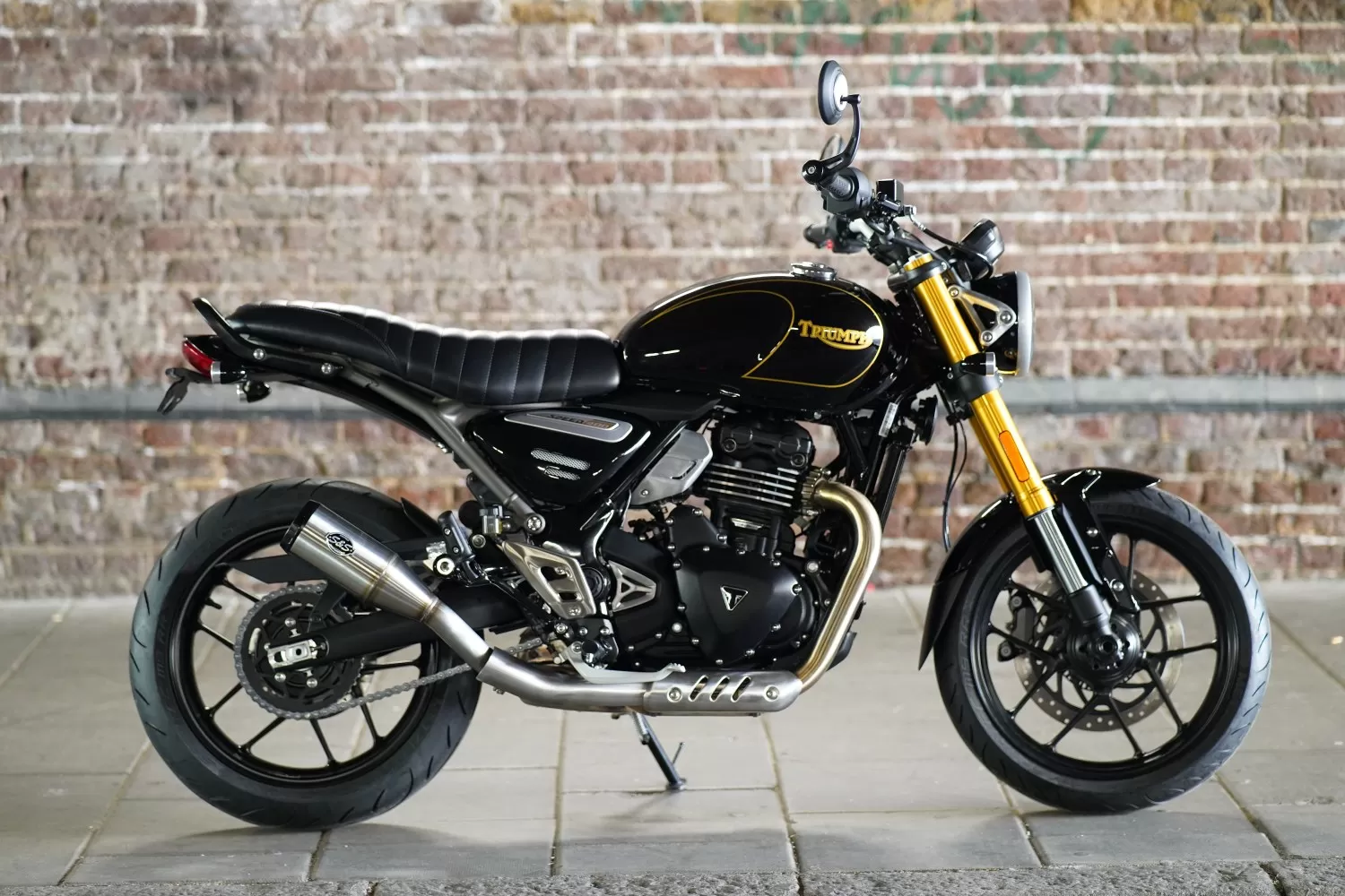 S&S Grand National Slip-On Exhaust on the custom Triumph Ellmer 400 by Stockwell Design S&S Grand National Slip-On Exhaust on the custom Triumph Ellmer 400 by Stockwell Design