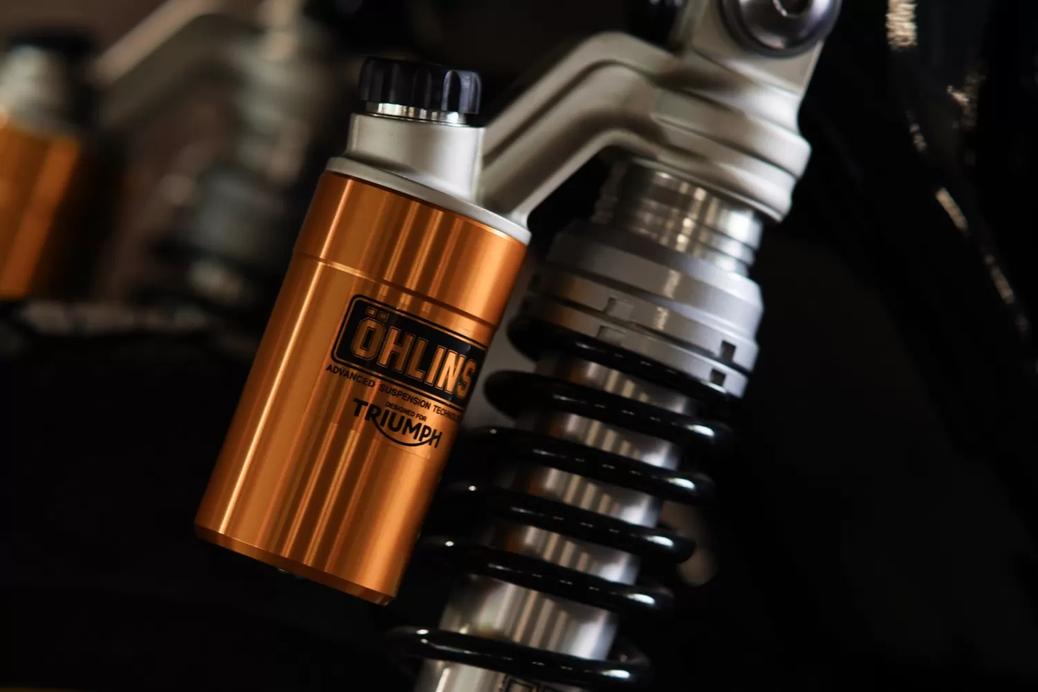 Custom Triumph Speed Twin Street Tracker Ohlins Suspension