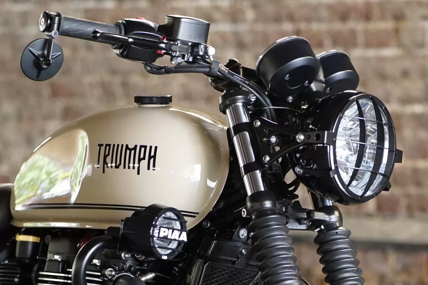 Custom Triumph Cino Bonneville T120 Stockwell LIND Custom Triumph Cino Bonneville T120 Stockwell LIND