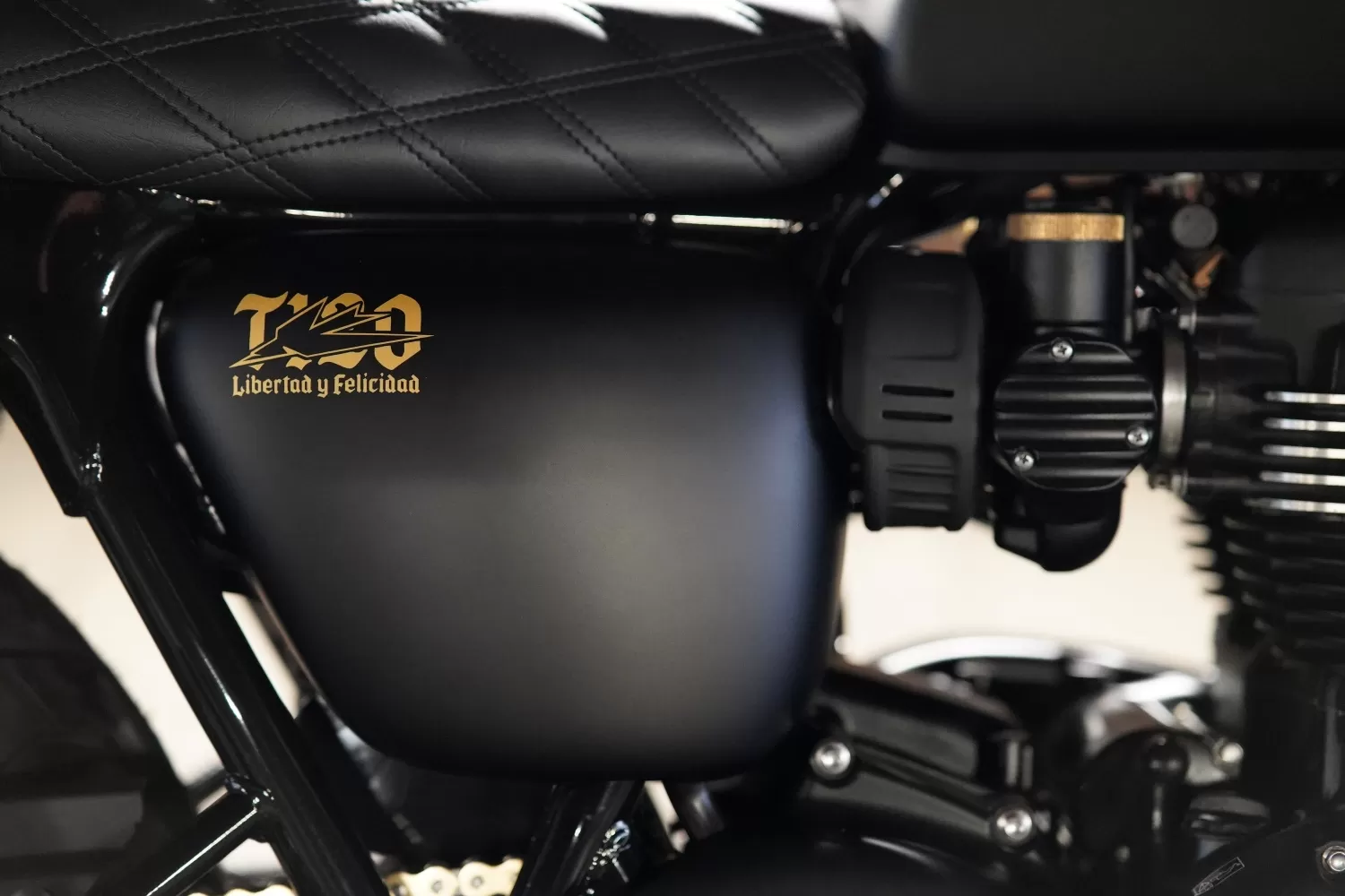 Custom Triumph Bonneville T120 Libertad Y Felicidad in London by Stockwell Design