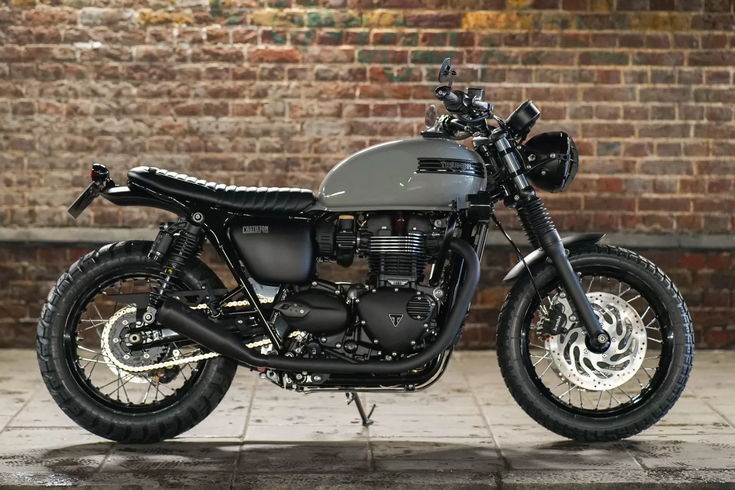 Custom Triumph Castleton T120 by LIND x Stockwell Design at Triumph London