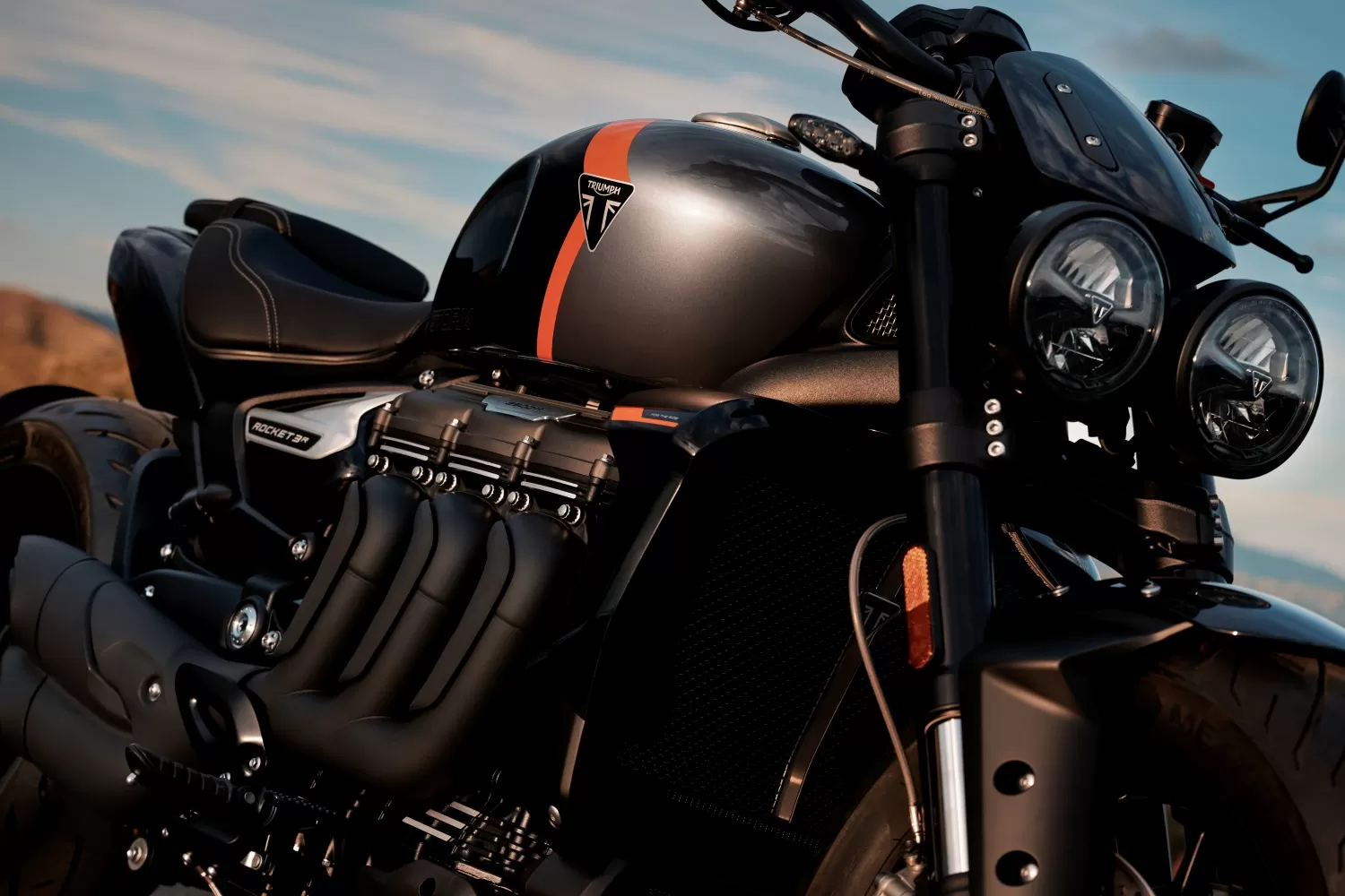 MY27 Triumph Rocket 3 Storm R in Sapphire Black
