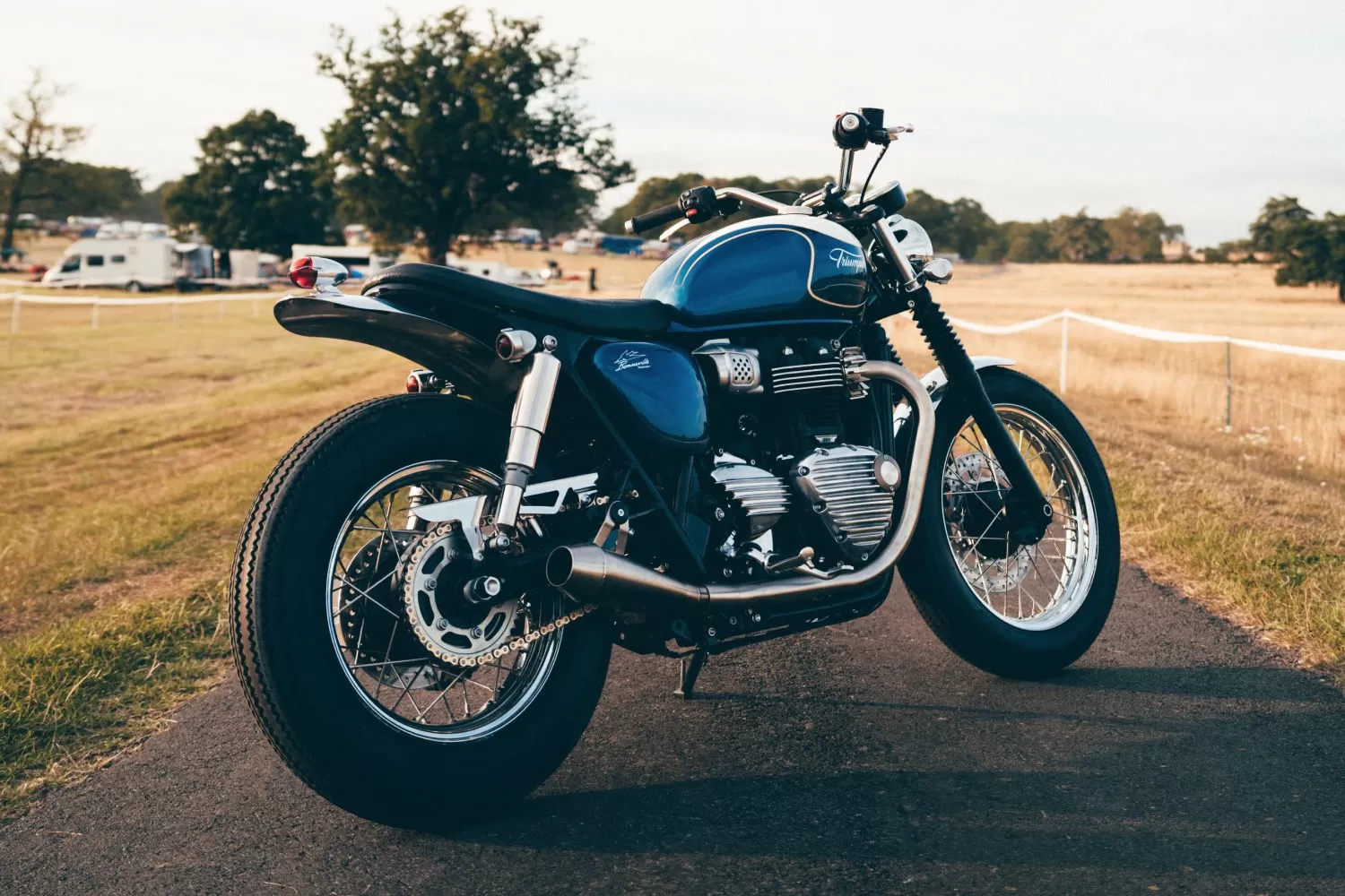The Sunraiser T100 custom by Charlie Stockwell at Malle Mile 2025 The Sunraiser T100 custom by Charlie Stockwell at Malle Mile 2025