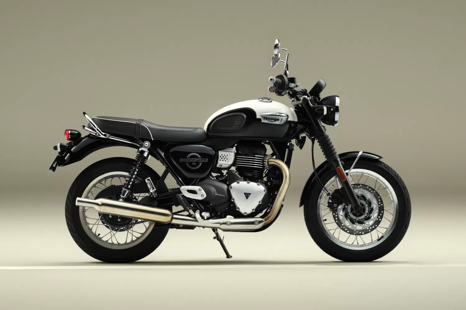 Triumph unveil new Bonneville T40 and T40 Black Models for 2027