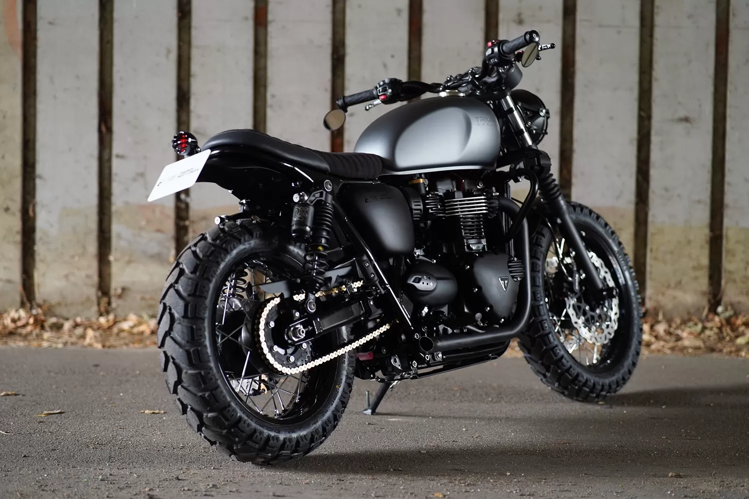 Custom Triumph Spectre T120B by LIND x Stockwell Design and Triumph West London