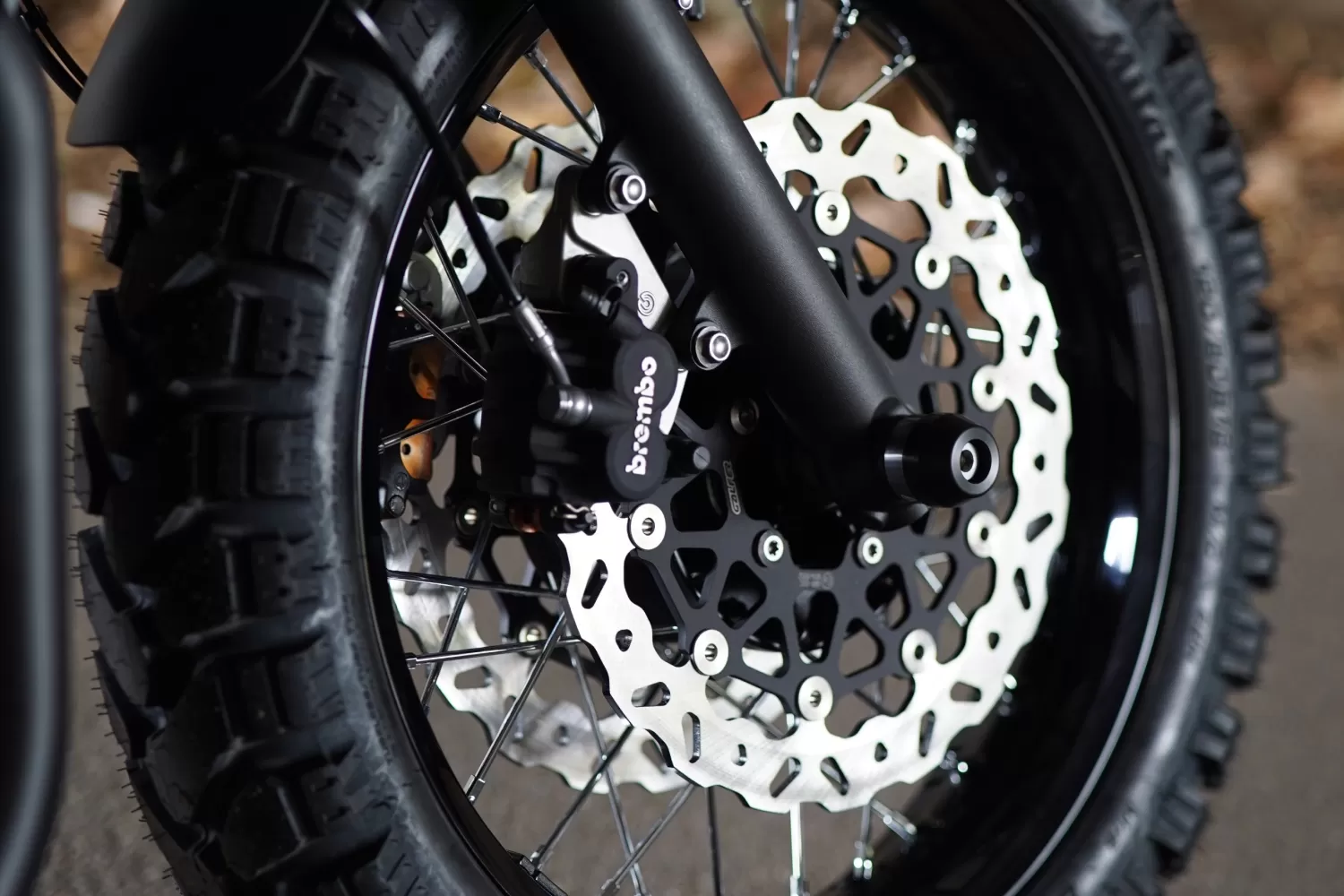 Custom Triumph Spectre T120B by LIND x Stockwell Design and Triumph West London