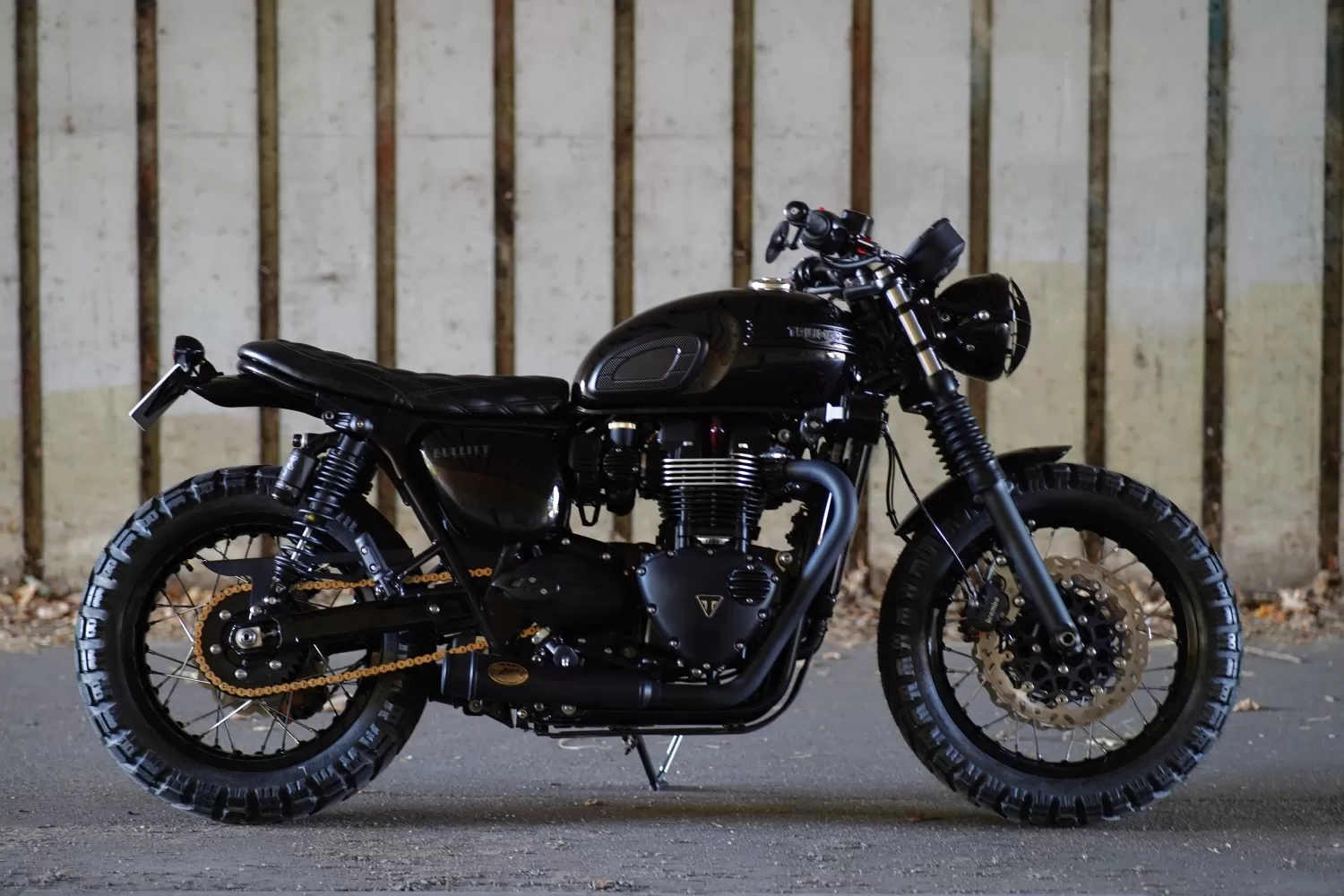 Custom Triumph Bullitt T120 by Stockwell Design and Triumph West London Custom Triumph Bullitt T120 by Stockwell Design and Triumph West London