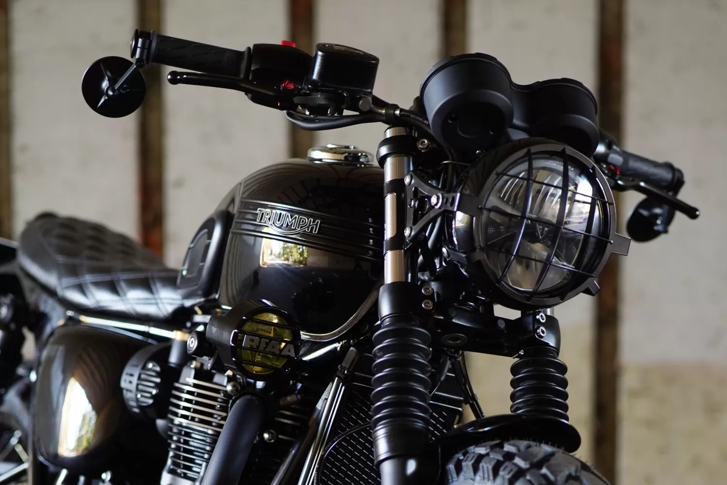 Custom Triumph Bullitt T120 by Stockwell Design and Triumph West London