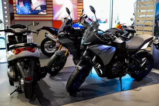 yamaha-newmarket-showroom-01.jpg