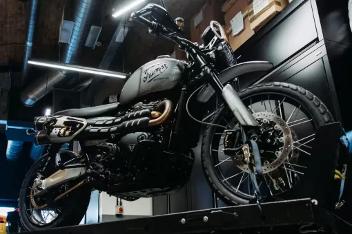 custom-triumph-scrambler-1200-steel-stockwell-design-1.jpg