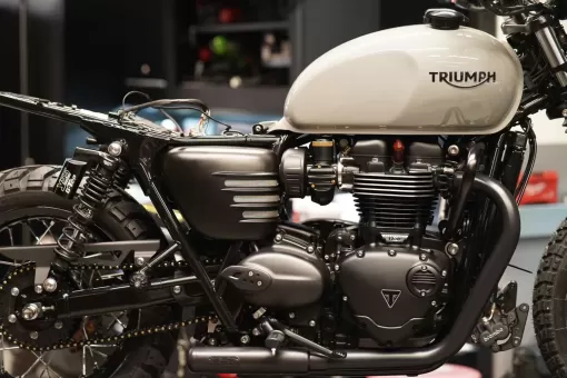 custom-bonneville-t120-renner-stockwell-design-5.jpg
