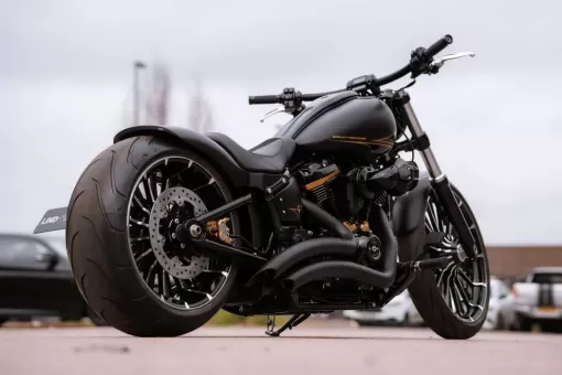 custom-harley-davidson-breakout-midnight-stockwell-design-5.jpg