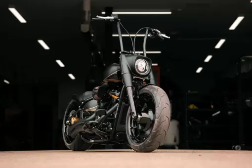 custom-harley-davidson-breakout-fat-boy-stockwell-design-5.jpg