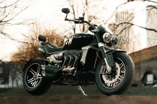 custom-triumph-rocket-3gt-stockwell-design-5.jpg