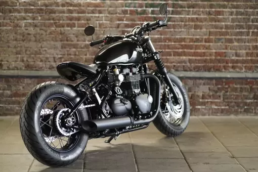 custom-triumph-sanei-bobber-stockwell-design-6.jpg