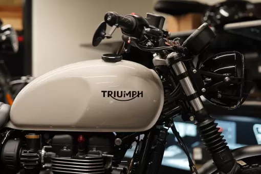 stockwell-design-triumph-hurricane-detail.jpg