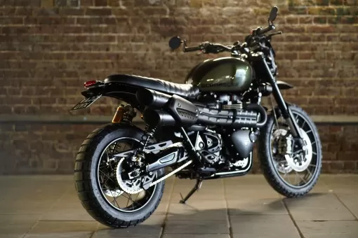 lind-stockwell-custom-trimph-pine-scrambler-london.jpg