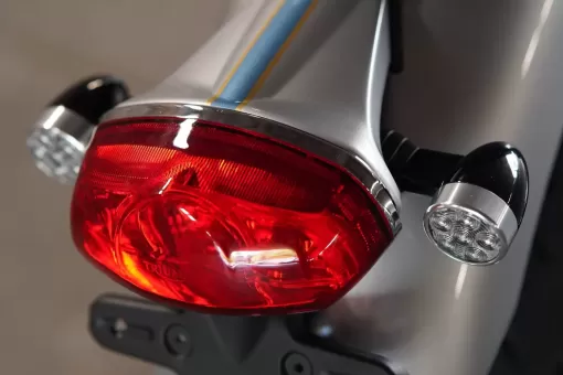 lind-stockwell-custom-trimph-whiskey-blue-t120-tail-lamp.jpg