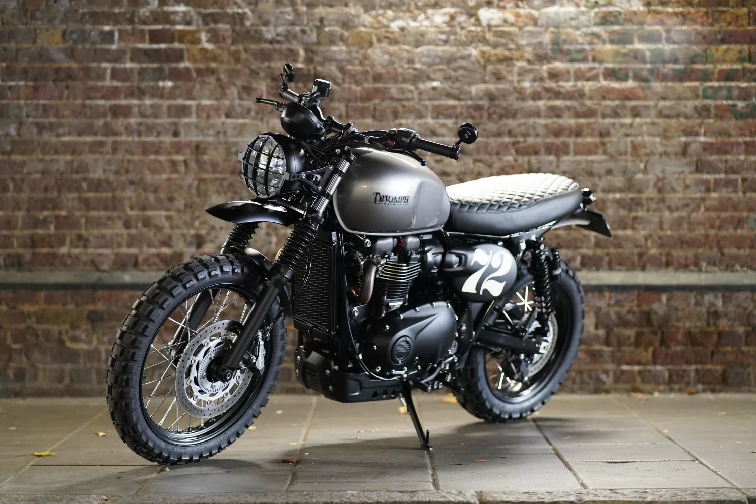 LIND x Stockwell Design Custom Triumph Scrambler 72