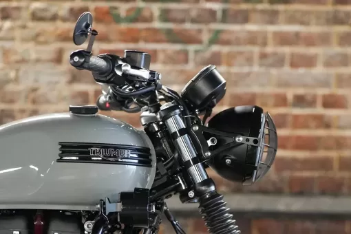 triumph-castleton-custom-t120-stockwell-design-lind-london-3.jpg