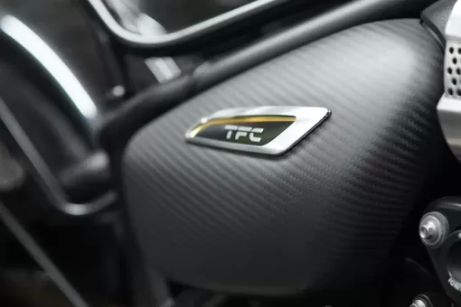 custom-cotswolds-tfc-bobber-by-stockwell-design-at-triumph-north-london-workshop-1.jpg
