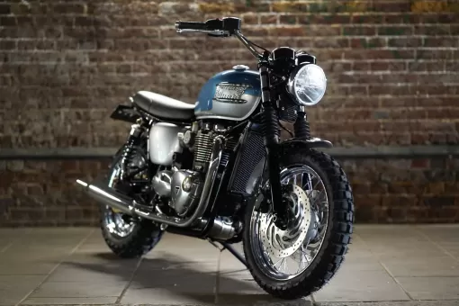 custom-triumph-t120-whiskey-blue-v2-lind-x-stockwell-design-2.jpg