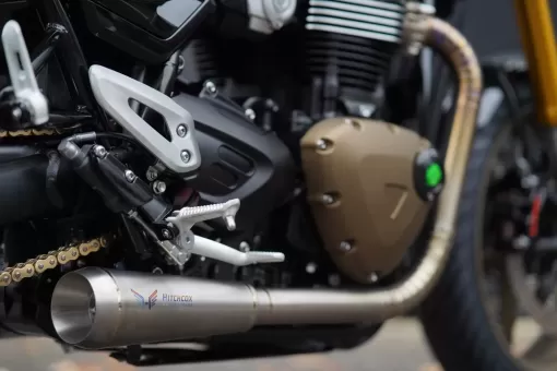 custom-triumph-babe-speed-twin-rs-by-stockwell-design-and-triumph-west-london-09.jpg