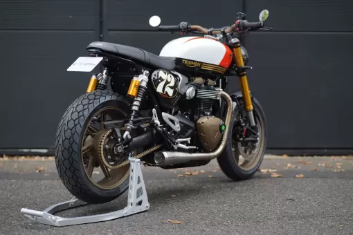 custom-triumph-babe-speed-twin-rs-by-stockwell-design-and-triumph-west-london-07.jpg