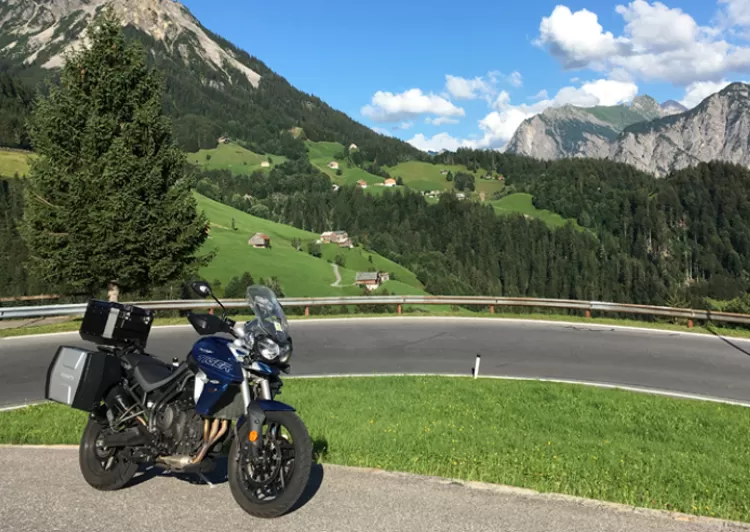 Thumbnail for Tiger 800 XRT: the bike for all seasons