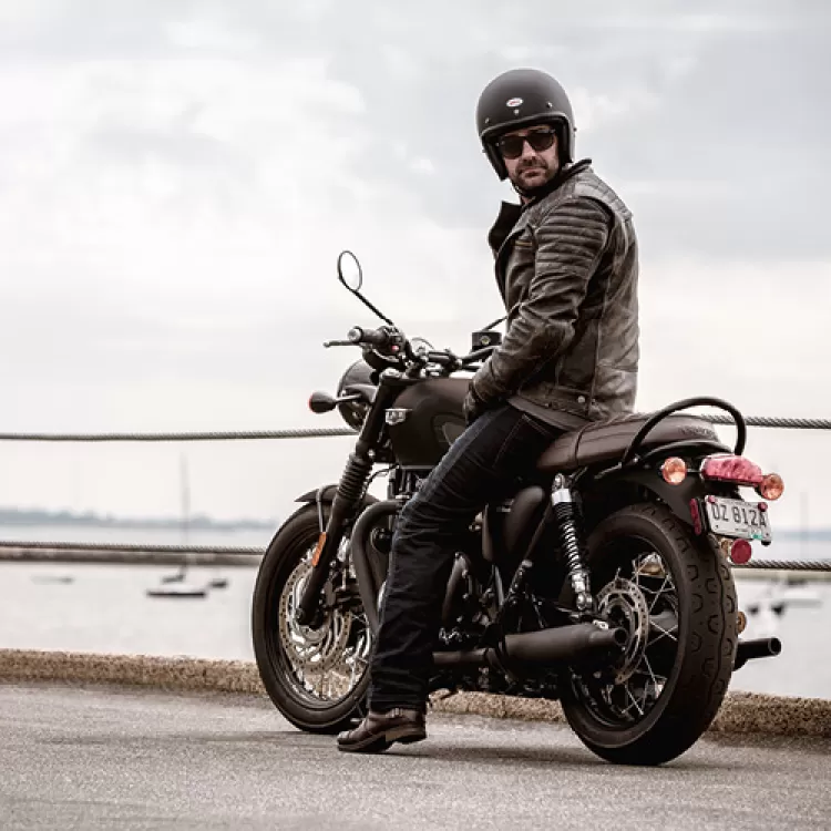 Triumph top endeavour jacket
